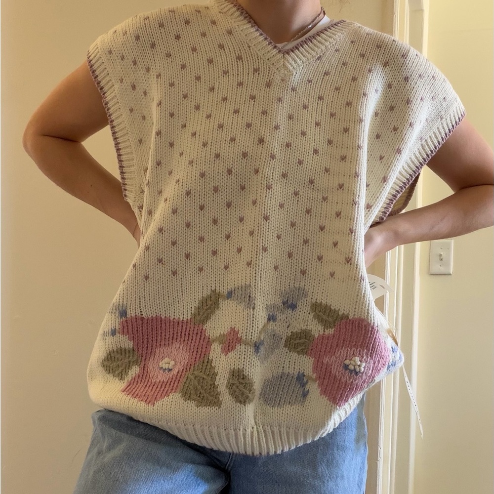 Cream Floral V-Neck Sweater Vest with Pink Accents